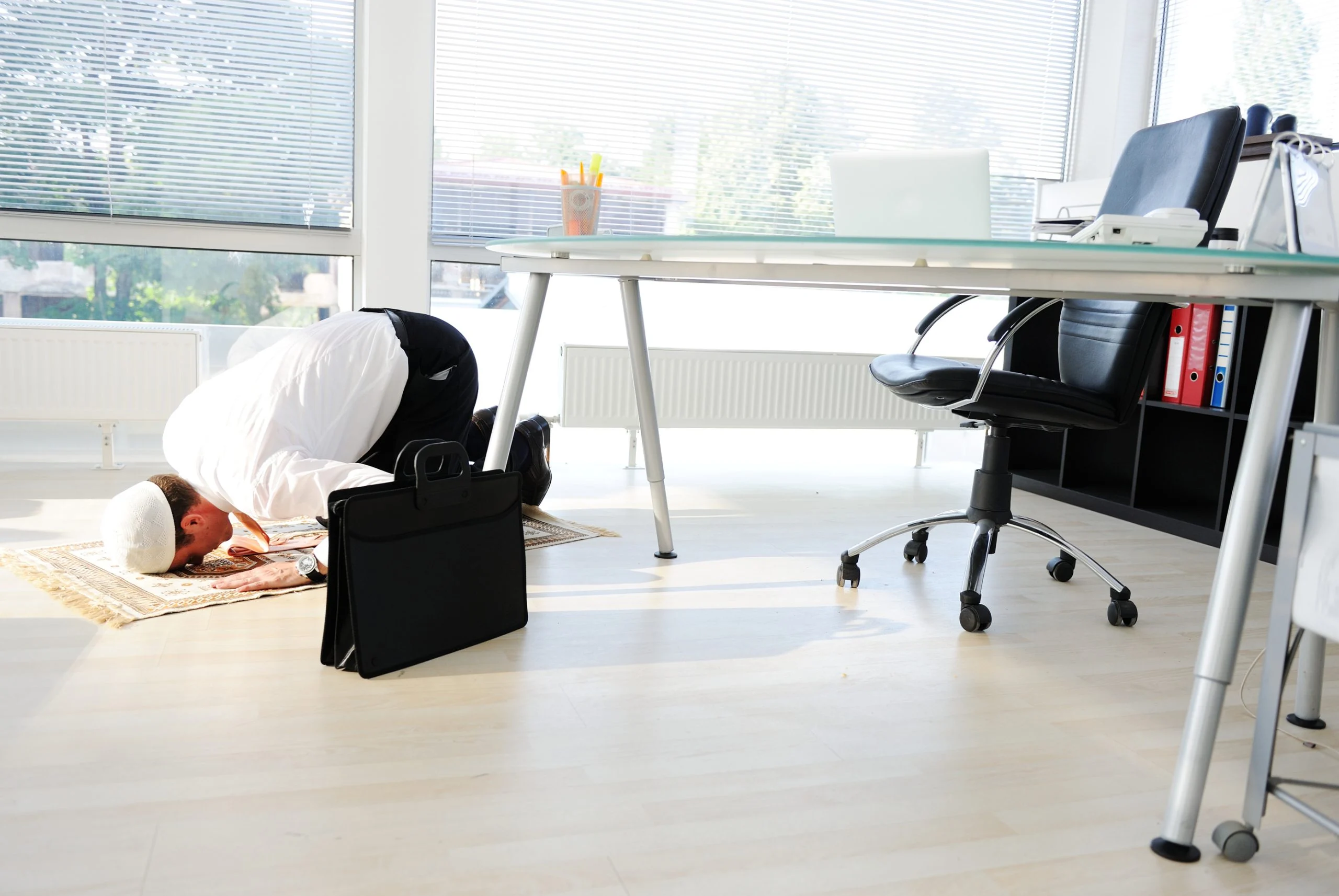 A clean room is all a Muslim needs to do his or her religious obligation.