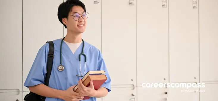 Fresh Grads, Want a Job in Healthcare? Here’s What You Need to Know