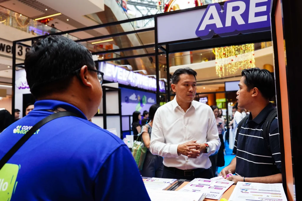 Shawn Huang, Senior Parliamentary Secretary in the Ministry of Education and the Ministry of Finance, shared about how new graduates are often anxious about finding a job.